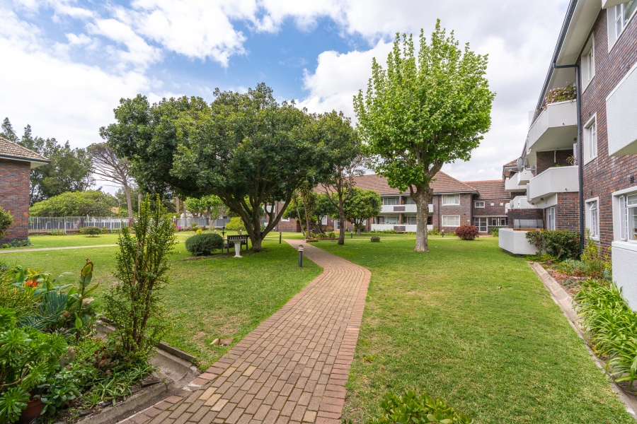1 Bedroom Property for Sale in Pinelands Western Cape